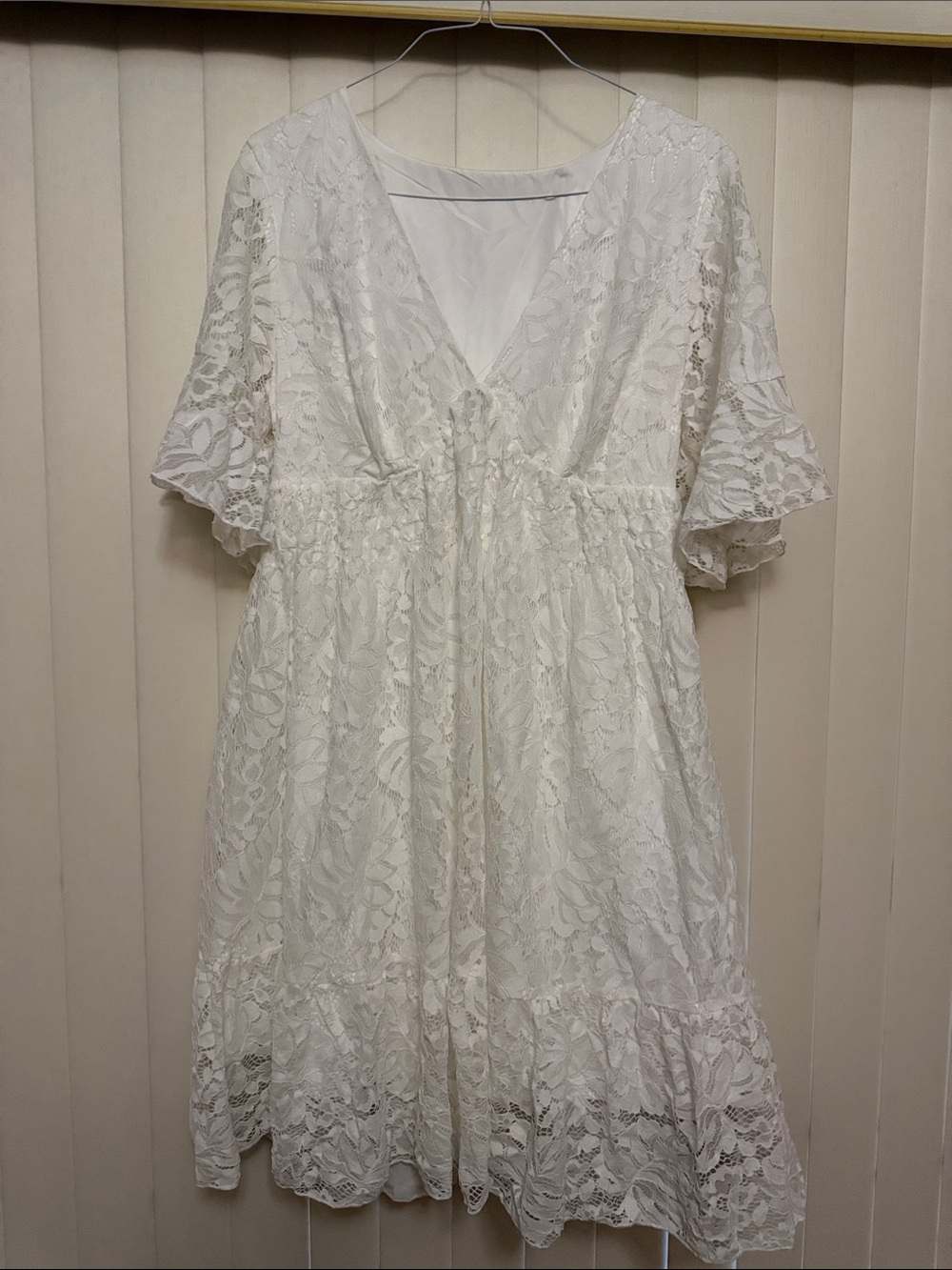 SHEIN White Lace V-Neck Flutter Sleeve Dress